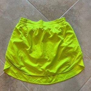 Lululemon size 10 neon yellow Hotty hot HR skirt long